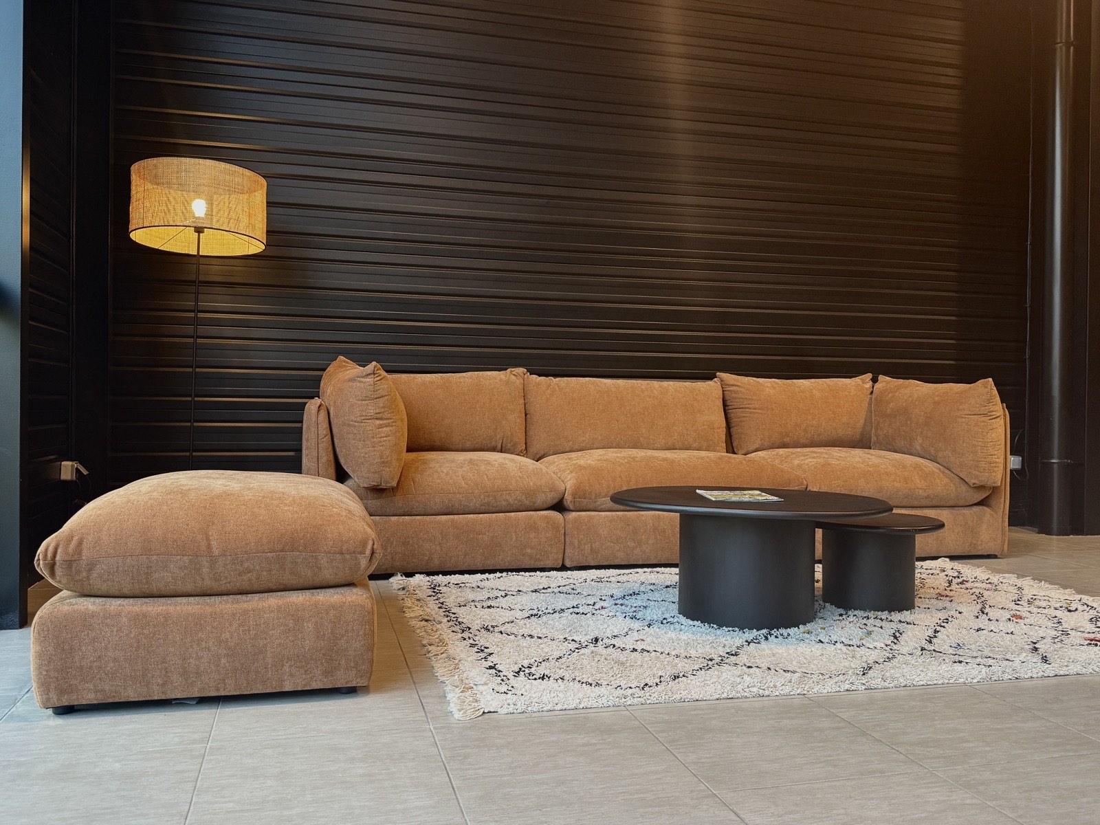 Coin salon du showroom La Voiturerie